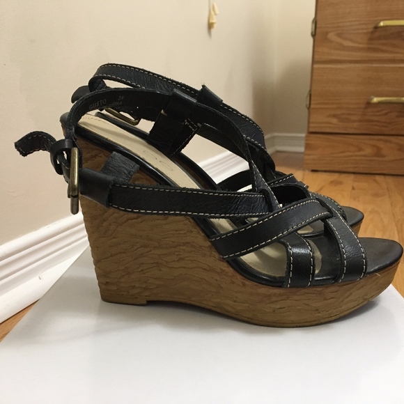 Black Strappy Aldo Wedges - Picture 1 of 3